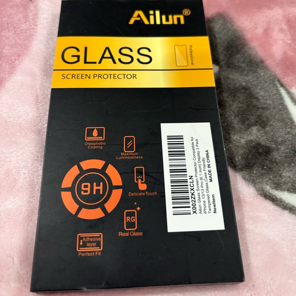 iPhone 13/13 pro screen protector
